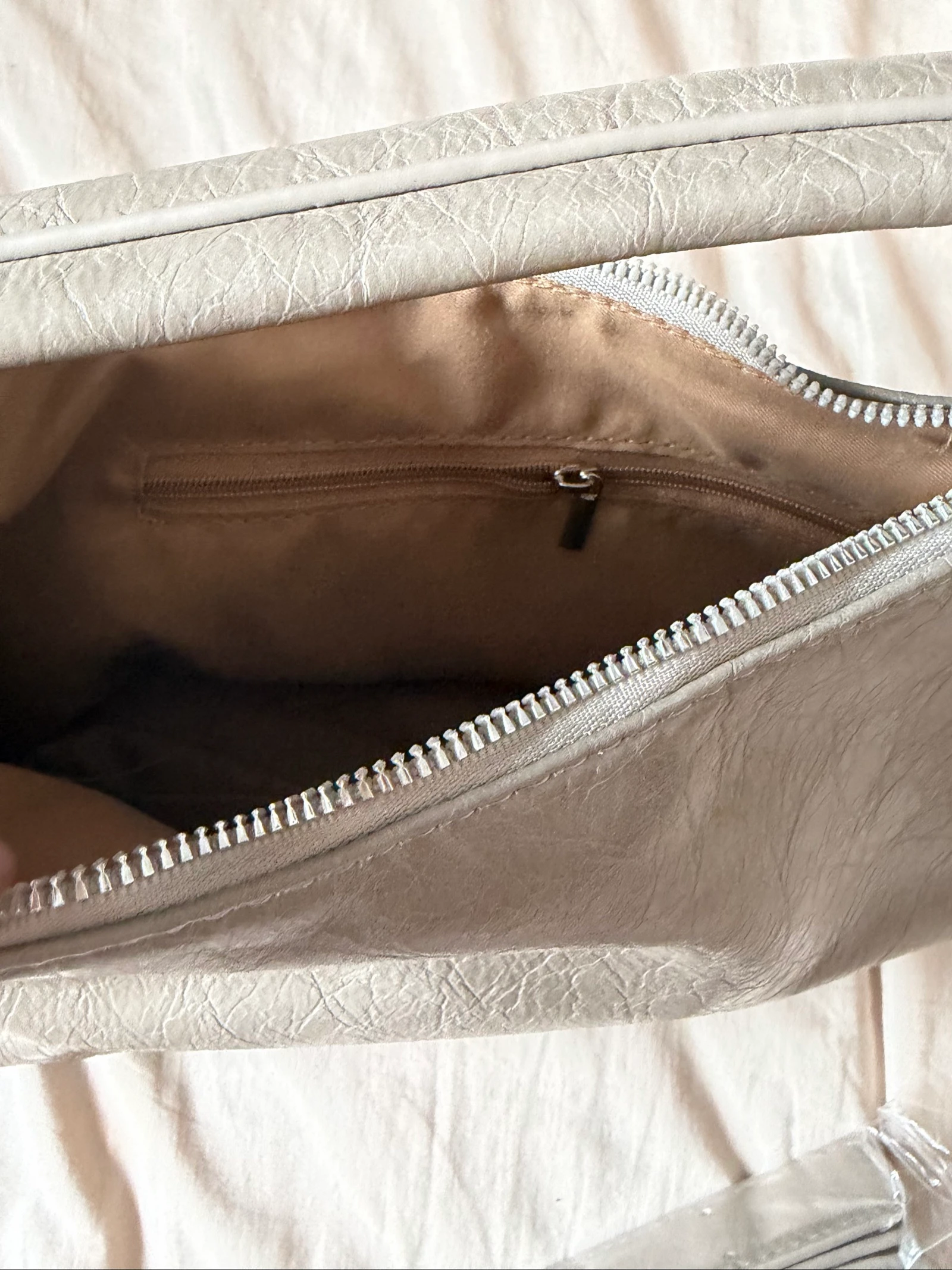 Bolsa – photo 4